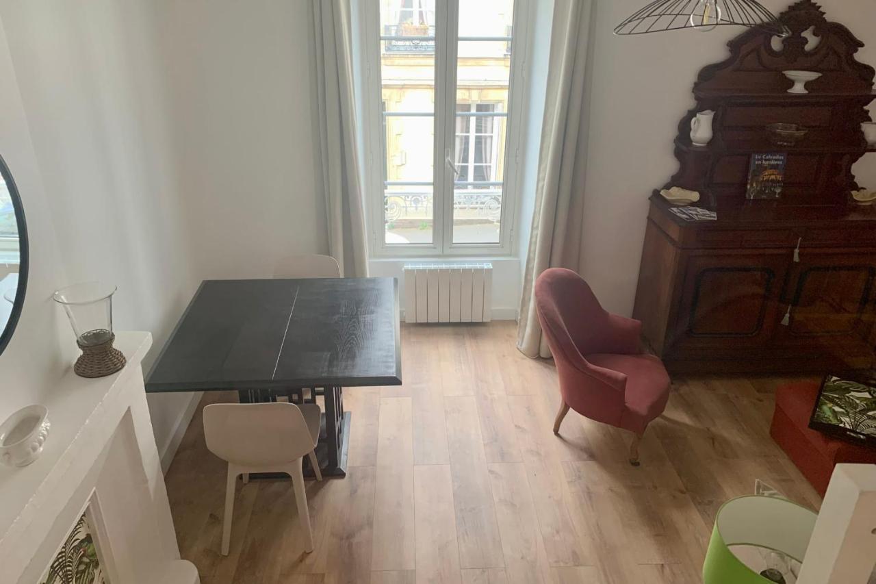 Le Petit Clos Apartamento Bayeux Exterior foto